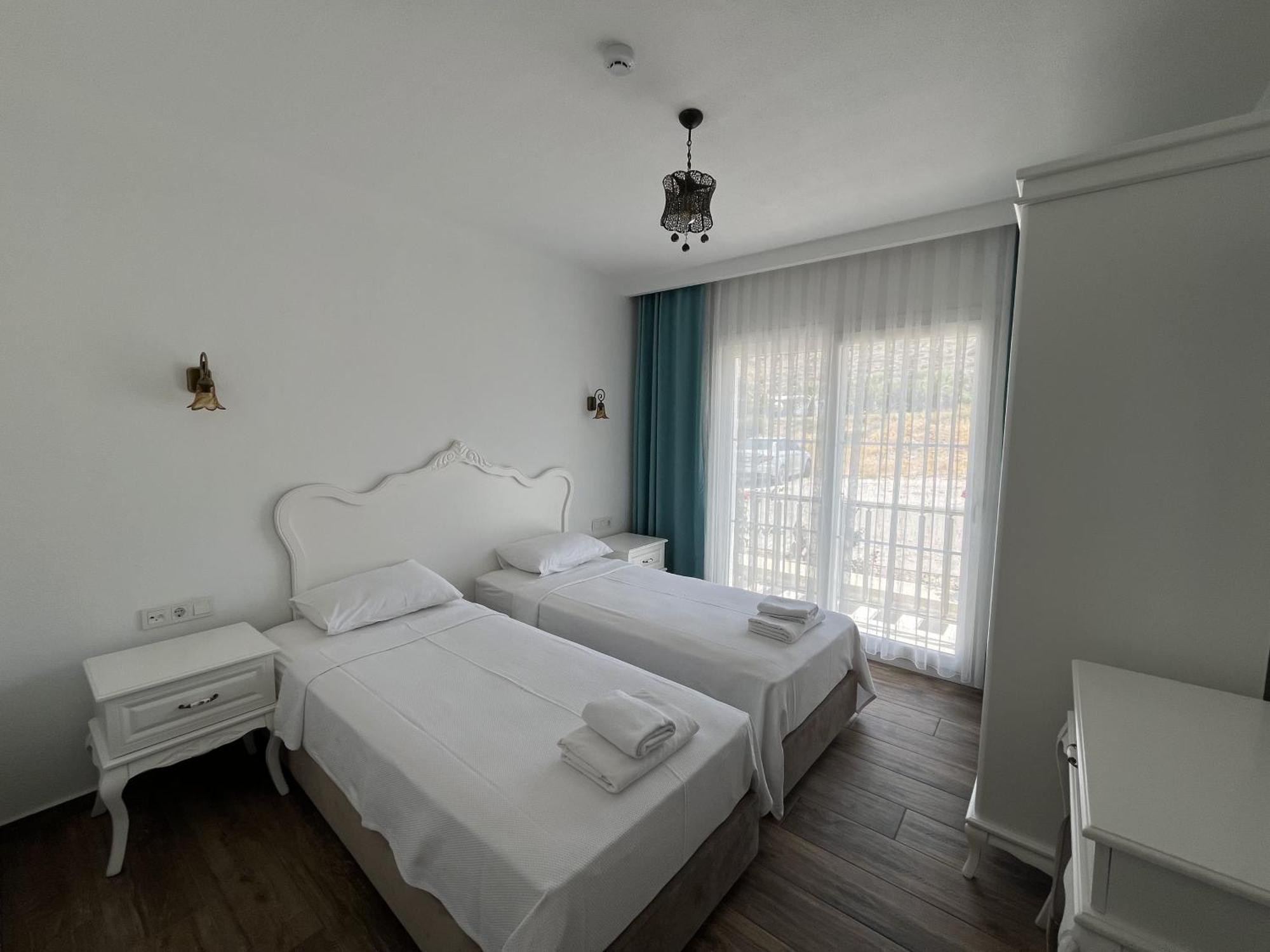 Alesya Otel Cesme Exterior photo